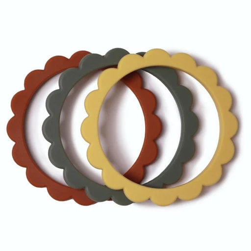 MUSHIE SILICONE FLOWER TEETHING BRACELET